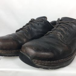 RED WING OXFORDS  SIZE 11 STEEL TOE OIL RESISTANT  SLIP RESISTANT  HENDERSON 89015