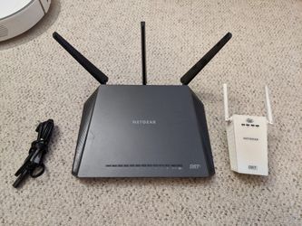 Netgear R7300 router + extender