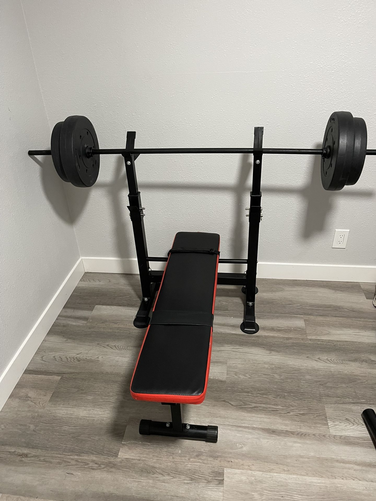 Bench press with weights