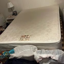Free Full Size Mattress And Box Spring