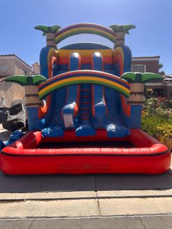 Dual waterslide jumper, OBO. If picked up today, we can negotiate!