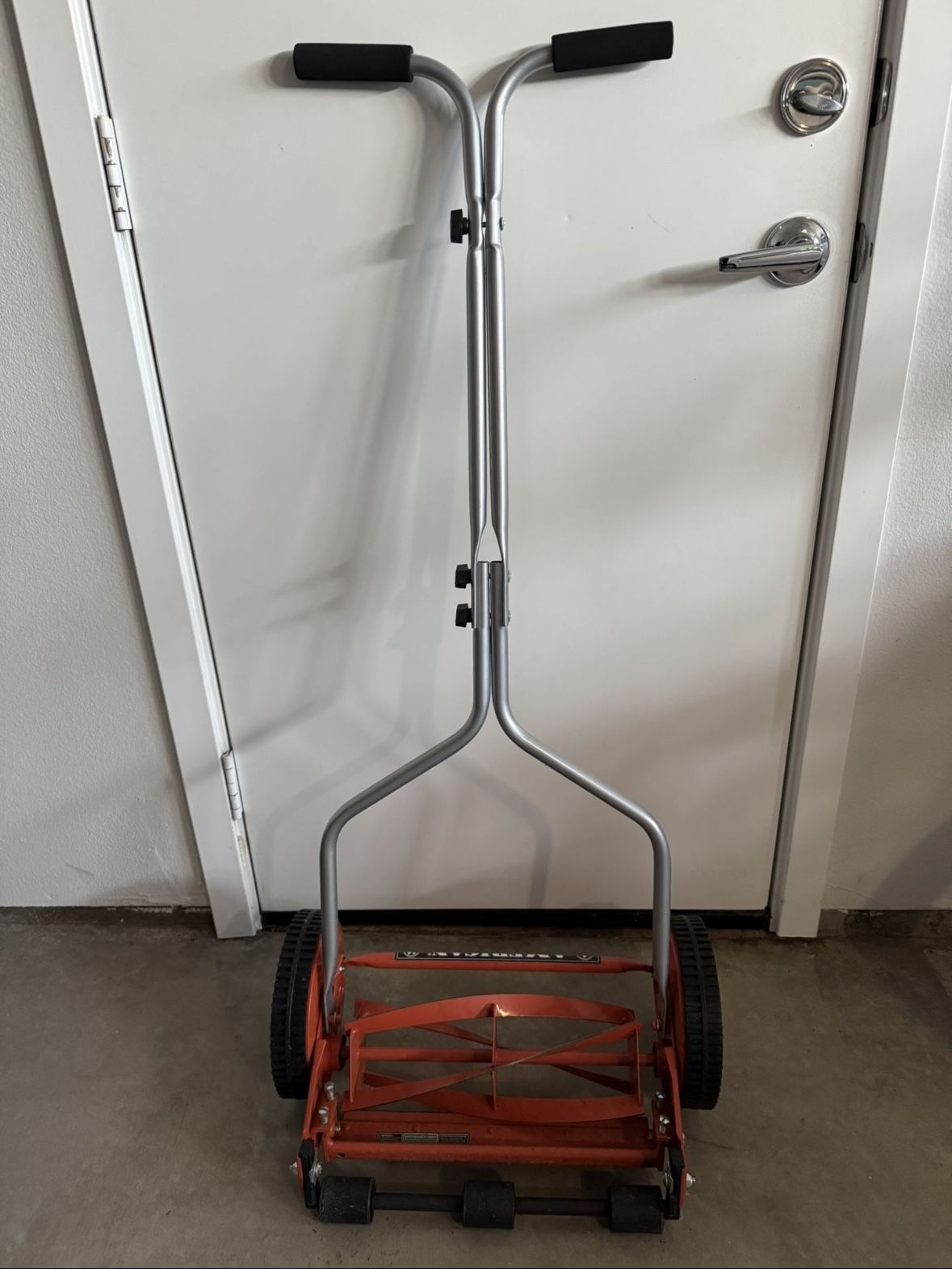 Manual Lawn Mower