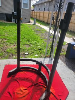 GOLD'S GYM  SQUAT RACK 
 11525 S HALSTED DUNKIN DONUTS/7111.S WESTERN WALGREENS 
50$  CASH ONLY AS IS