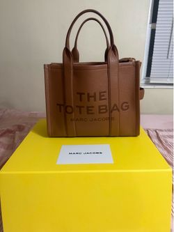 Real Marc Jacob’s Tote Bag - Medium Size & Comes With Gift Box