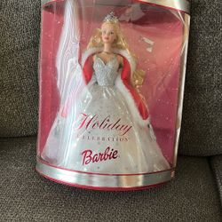Holiday Barbie, 2001