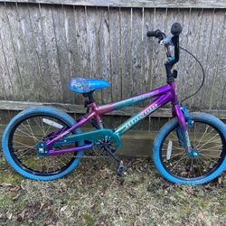 Excellent 18" Genesis Illusion Girl's Bike