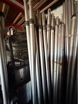 Pipe and drape uprights