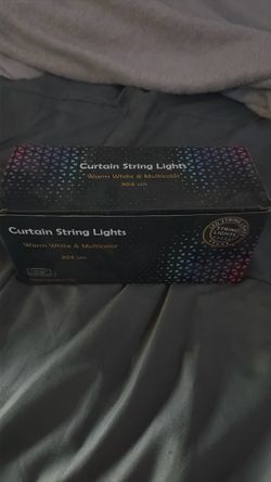 Curtain string lights