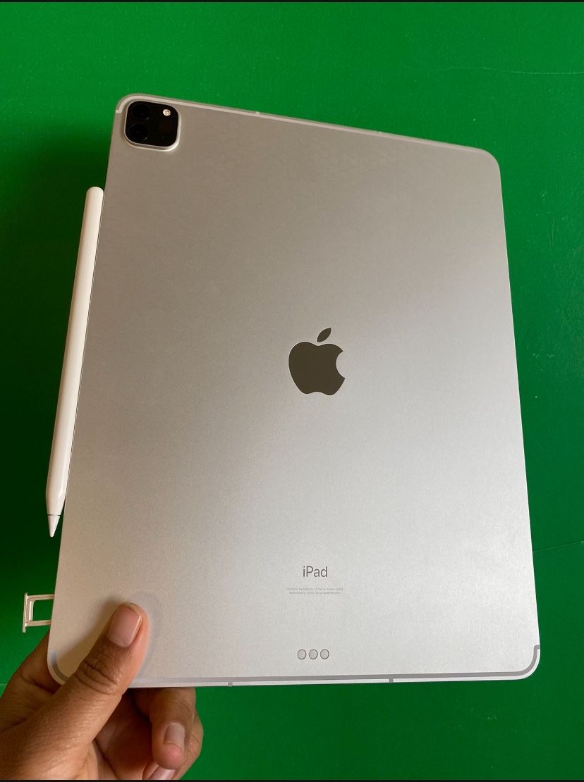 256GB Apple IPad Pro 12.9” 5th Generation ( M1 chip / XDR display