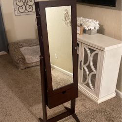 Standing jewelry Box With Mirror