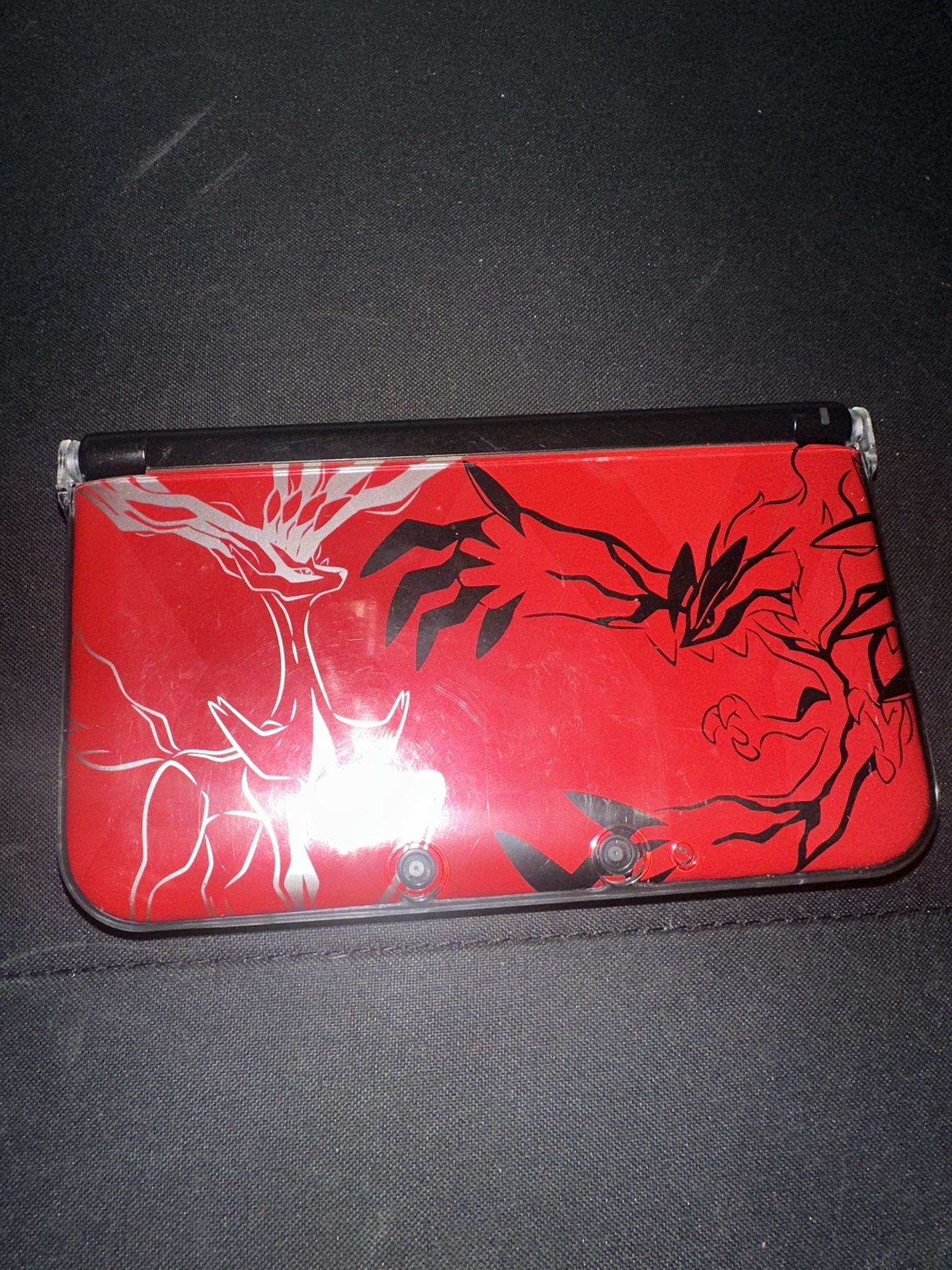 Nintendo 3DS Xl pokemon X and Y Edition