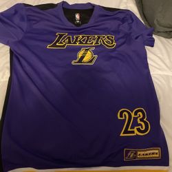 Labron  Jams Shirt  Sz Medium 