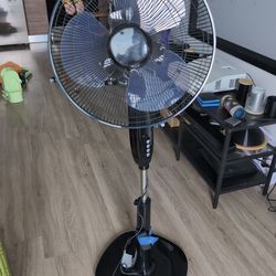 Amazon Basics 16" Pedestal Fan