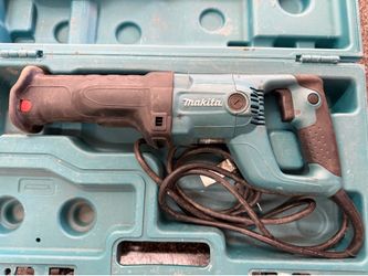 Makita Reciprocating Saw, model: JR3050T