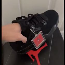 Jordan 4’s