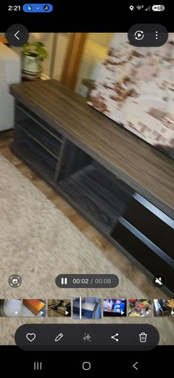 Tv stand 71 in perfect condition