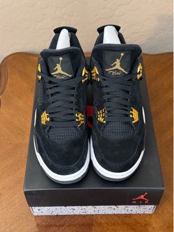 Jordan 4 Royalty