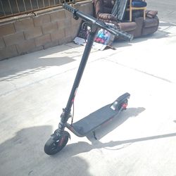 HYBRD15 E Scooter With LOCK & CHARGER