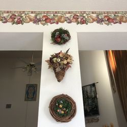 14 House and Kitchen Decor Pieces - AMAZING DEAL