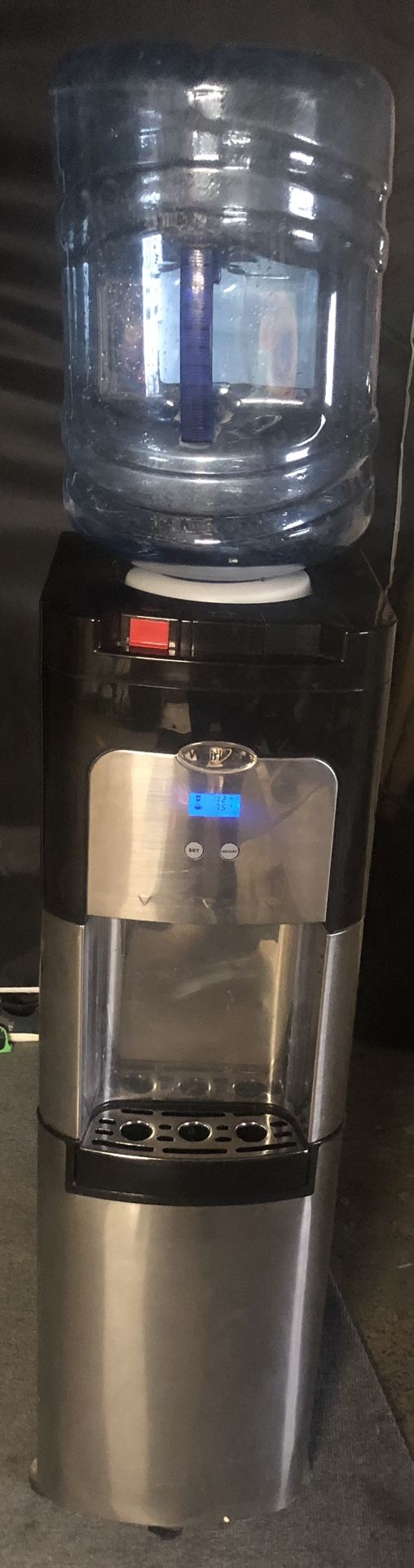 WHIRLPOOL WATER DISPENSER