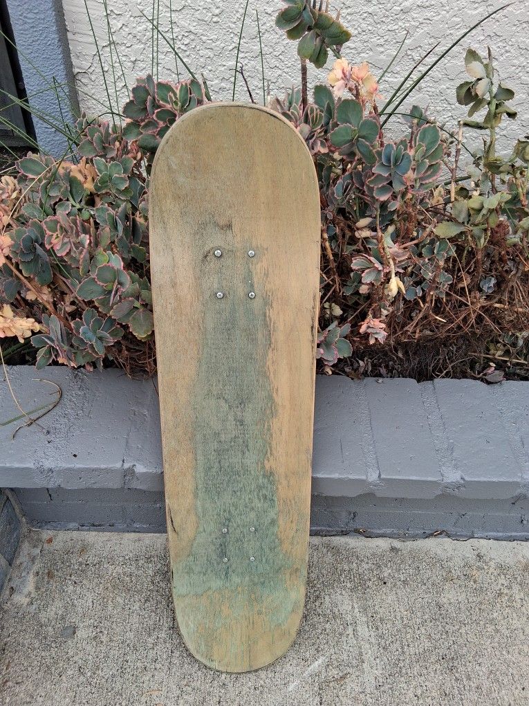 Skateboard