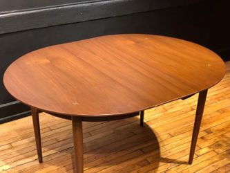 Mid Century Modern American of Martinsville Expanding Round Walnut Dining Table w/ Leaf