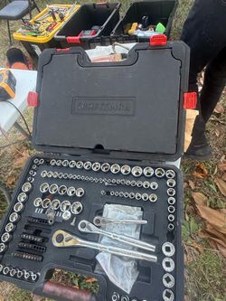 Craftsman tools box set