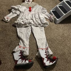 Pennywise Clown Costume.