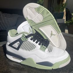 Jordan 4 Retro Seafoam