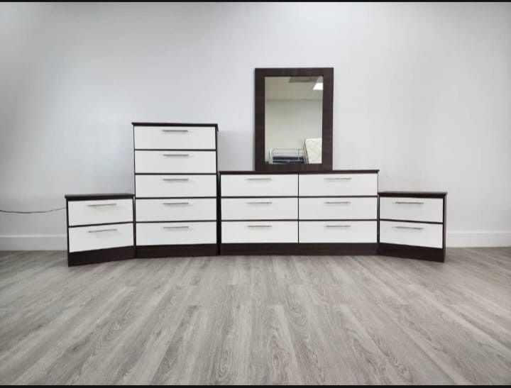 Dresser With Mirror Chest and 2 Nightstands
