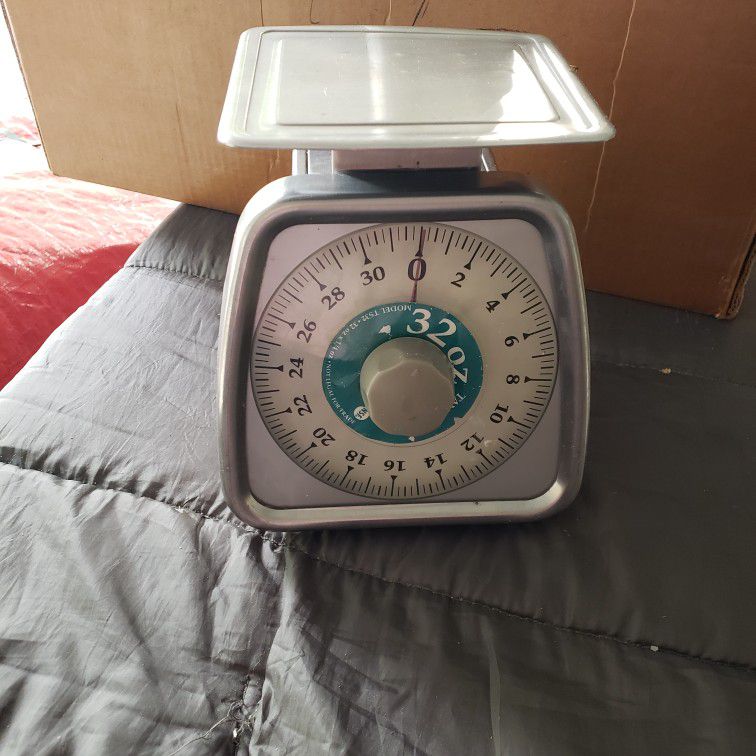 Taylor Commercial Food Scale 32oz  Model TS32 