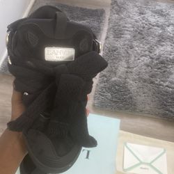 Only been worn twice