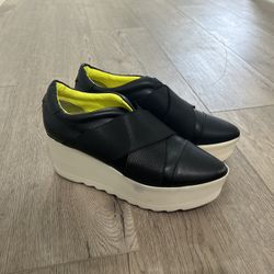KENDALL + KYLIE Platform Shoe