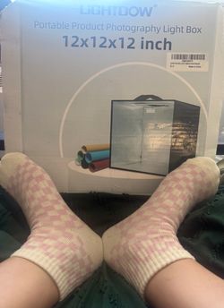 Lightdow 12x12x12 Portable Photography Light Box + Used Pink Socks
