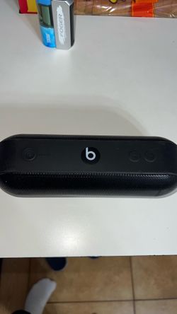 Beats pill Bluetooth speaker