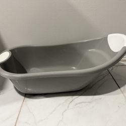 Bathtub 
