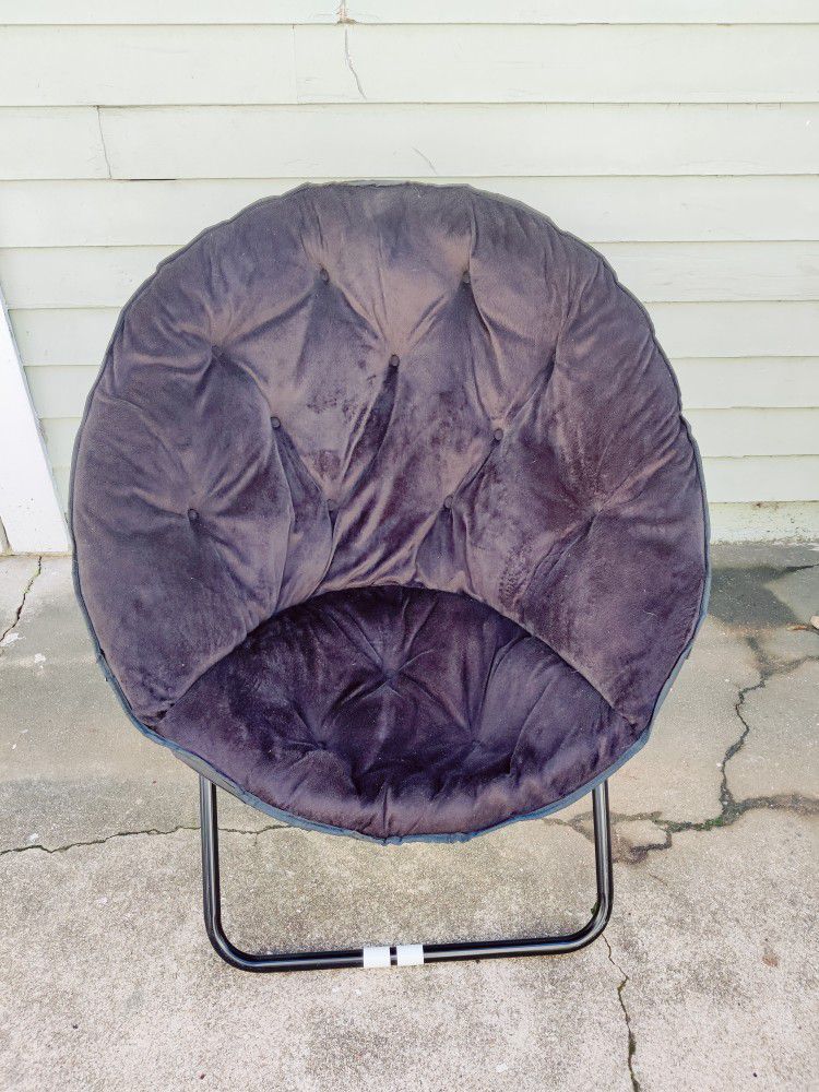 Saucer Chair Like New