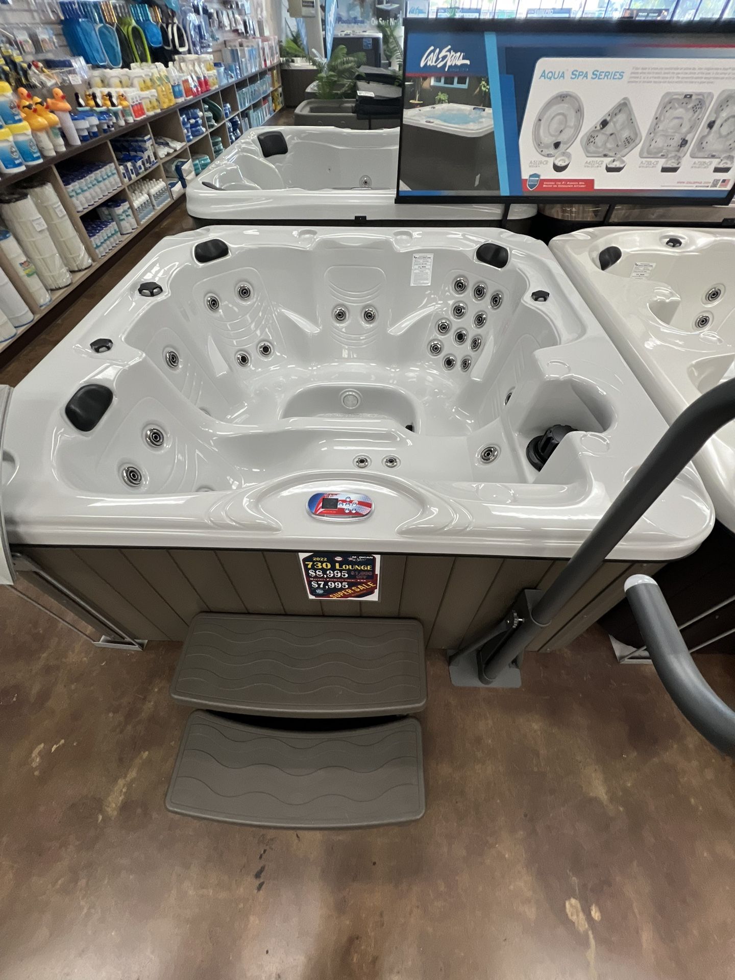 Hot Tub for Sale 