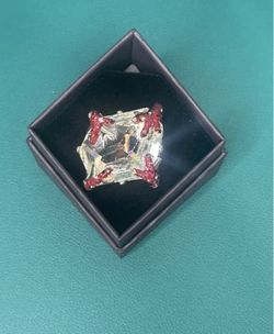 SWAROVSKI Ring. Size 8
