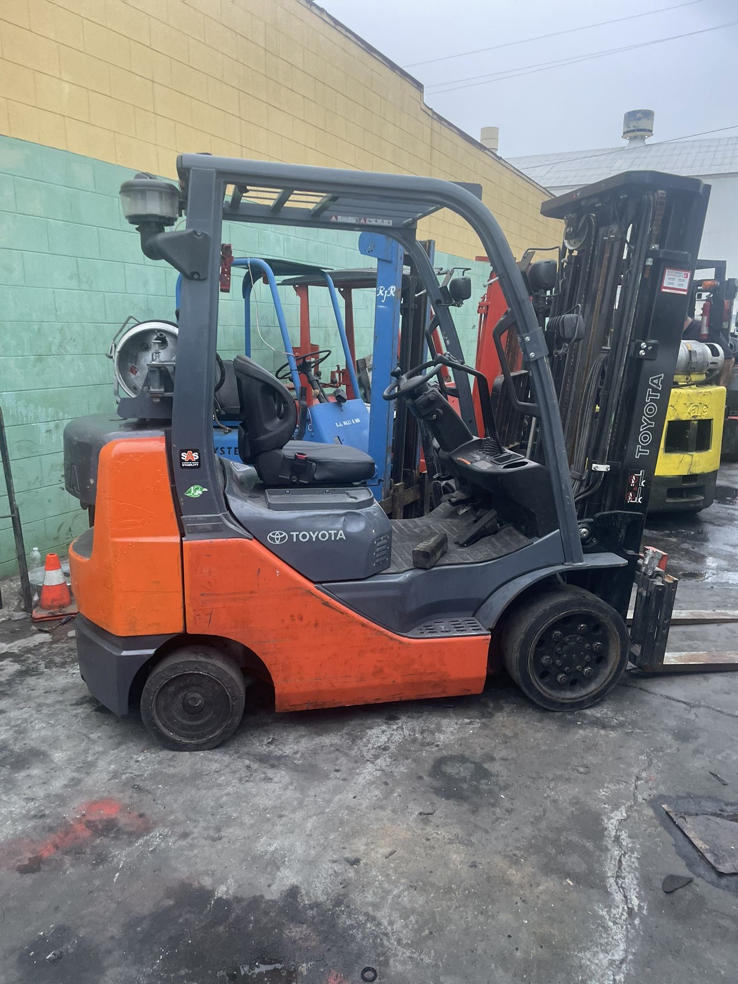 Forklift