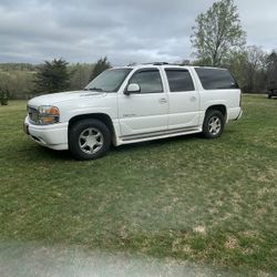 2004 GMC Yukon XL