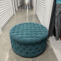 Ottoman & Rug 