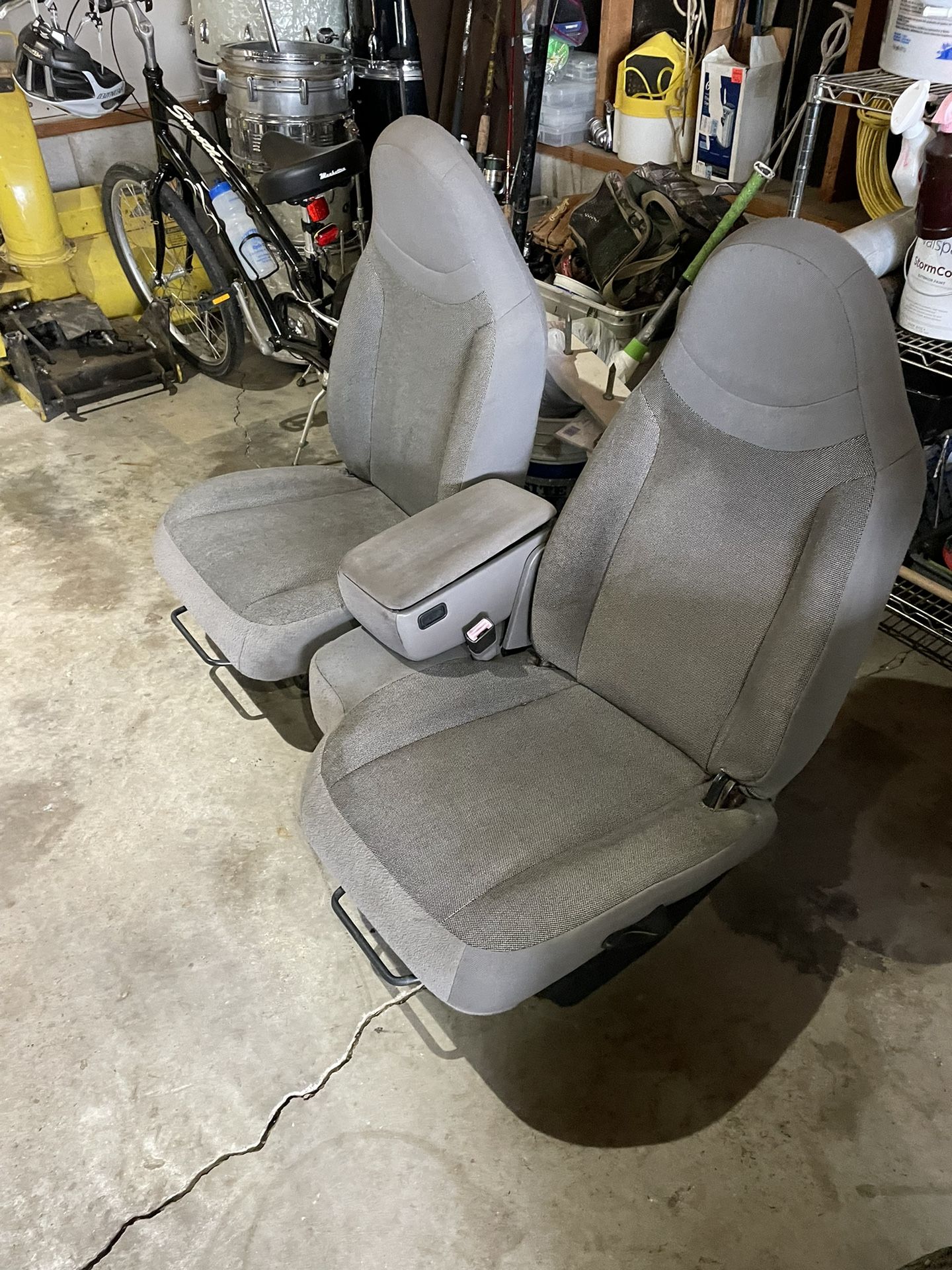 2000 Ford Ranger Seat