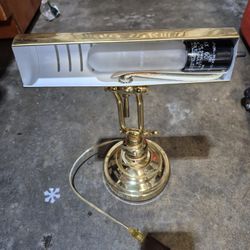 Vintage desk lamp.