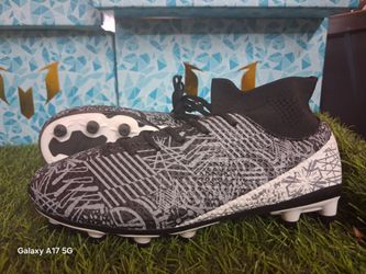 Soccer cleats us size 4youth