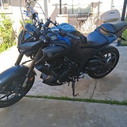 Yamaha Mt03