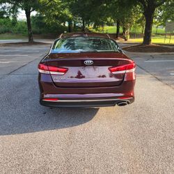 2017 KIA Optima
