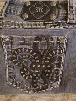 Miss Me For Buckle Skinny Jeans size 28  Inseam 31 
