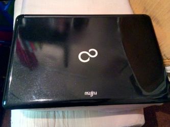 Fujitsu LifeBook-AH530 Notebook-Gaming&VideoEditing-Windows 7 Upgraded To Win10-15.6CrystalView WxGA-Radeon Graphics-Lots Of Pro Software