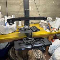 North Bayou: Sit and Stand Desk